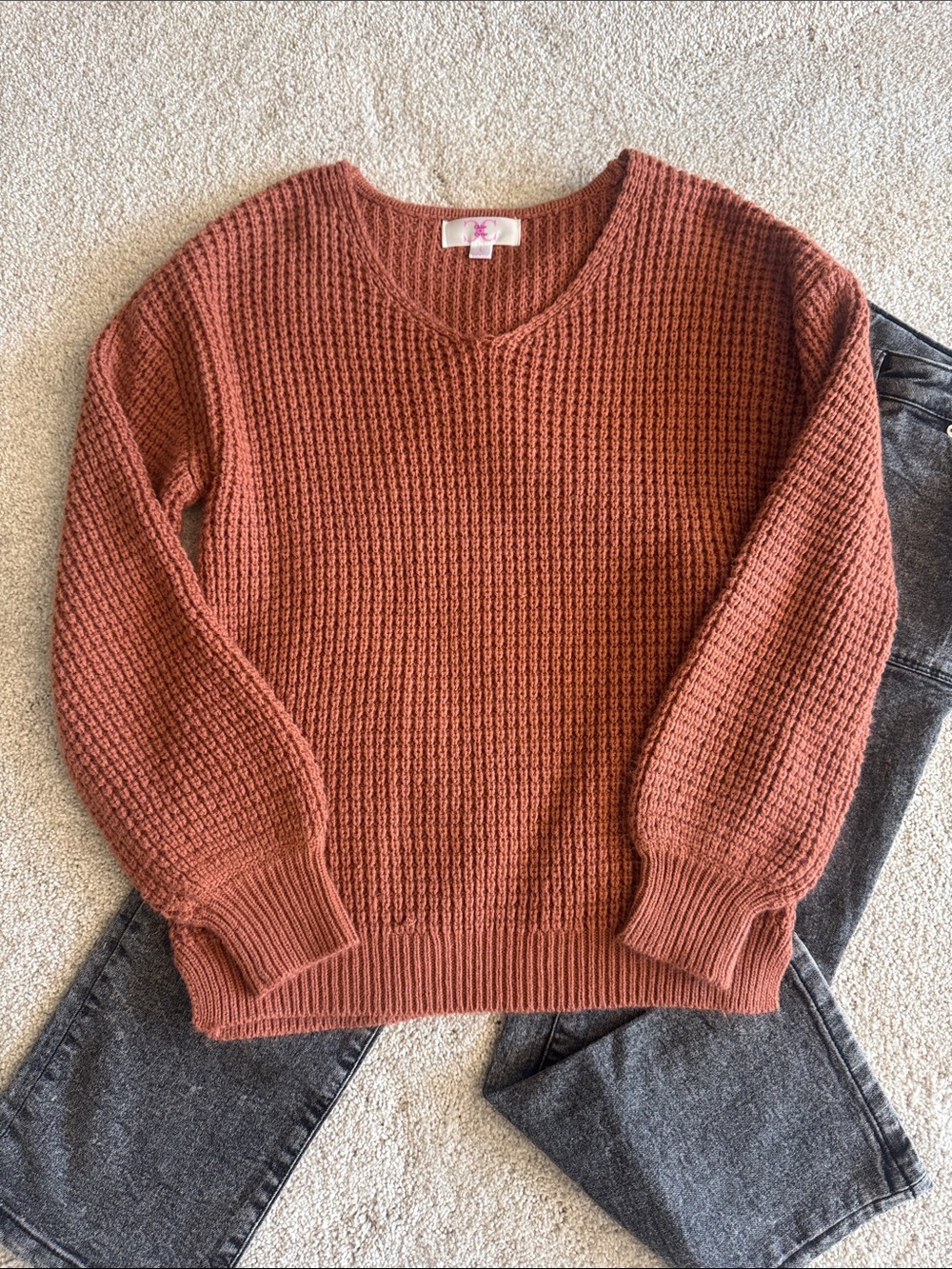 Waffle Knit V-Neck Sweater in Rust